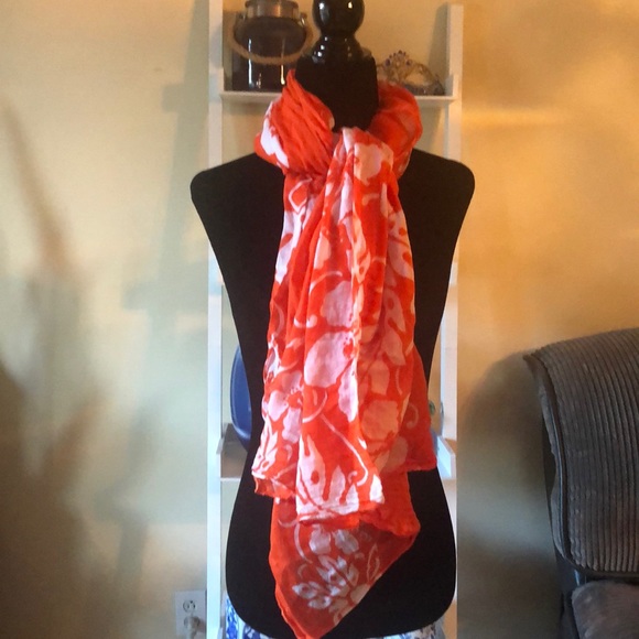 ORANGE/WHITE printed shawl/wrap - Picture 3 of 6